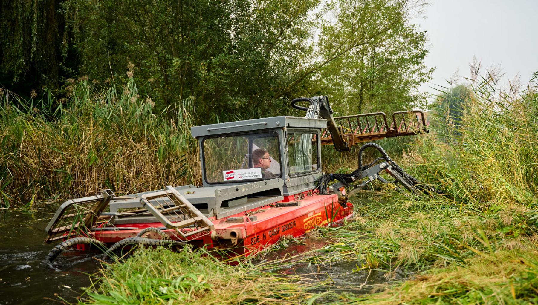 banner Compleet van weg tot water