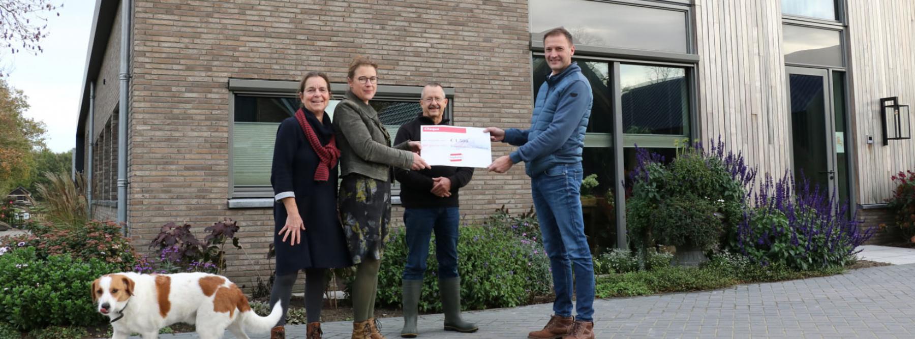 banner Cheque Wallenburg